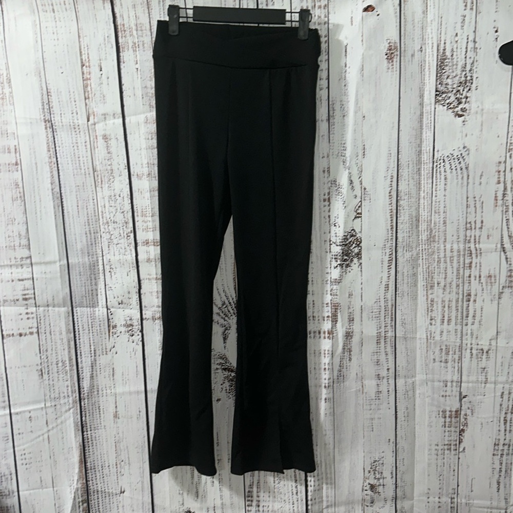 Crisis cross yoga flare pants